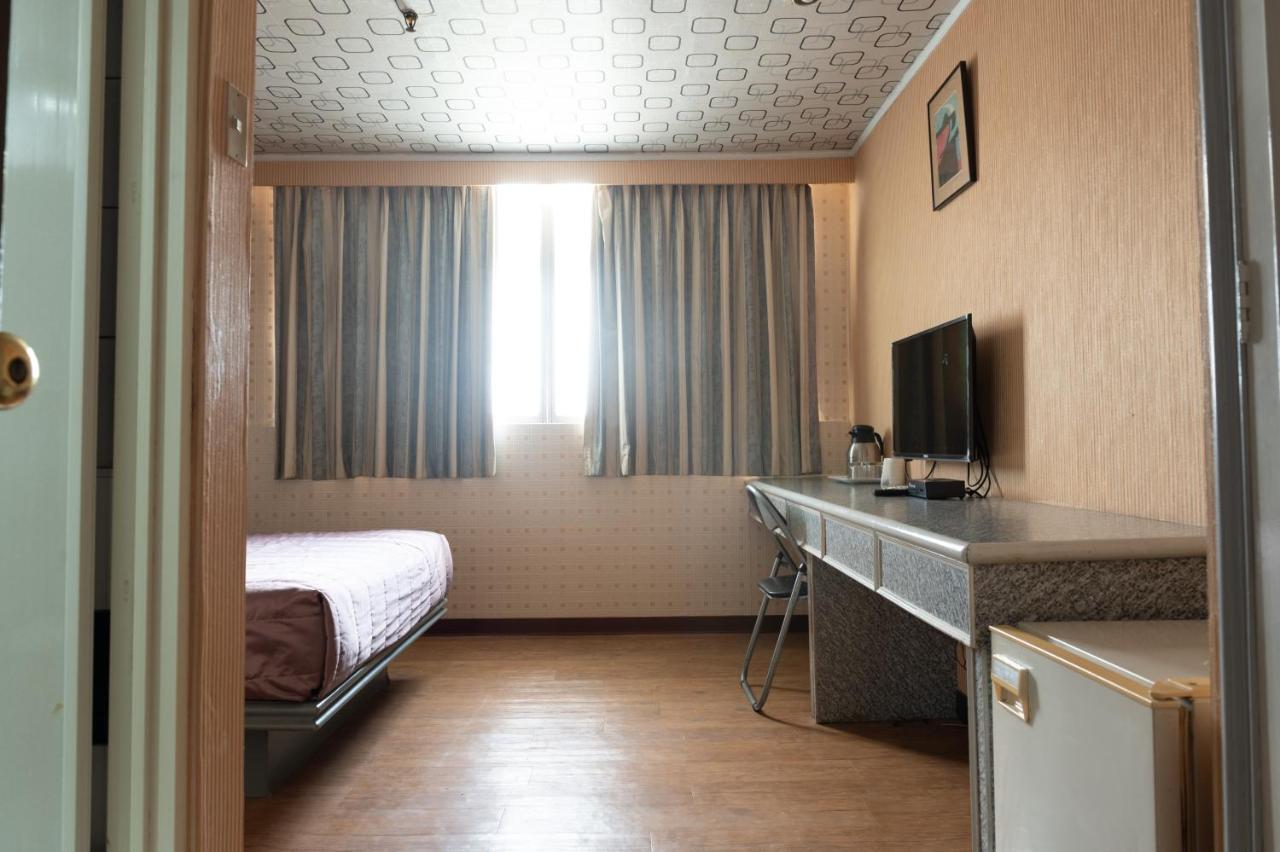 Tong Hsin Hotel Pingtung Exteriér fotografie