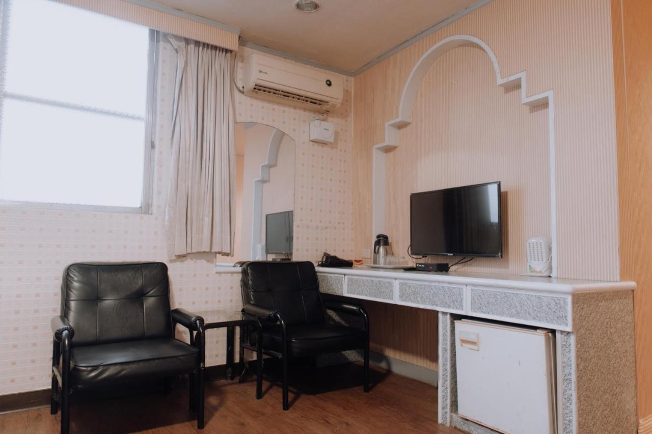 Tong Hsin Hotel Pingtung Exteriér fotografie